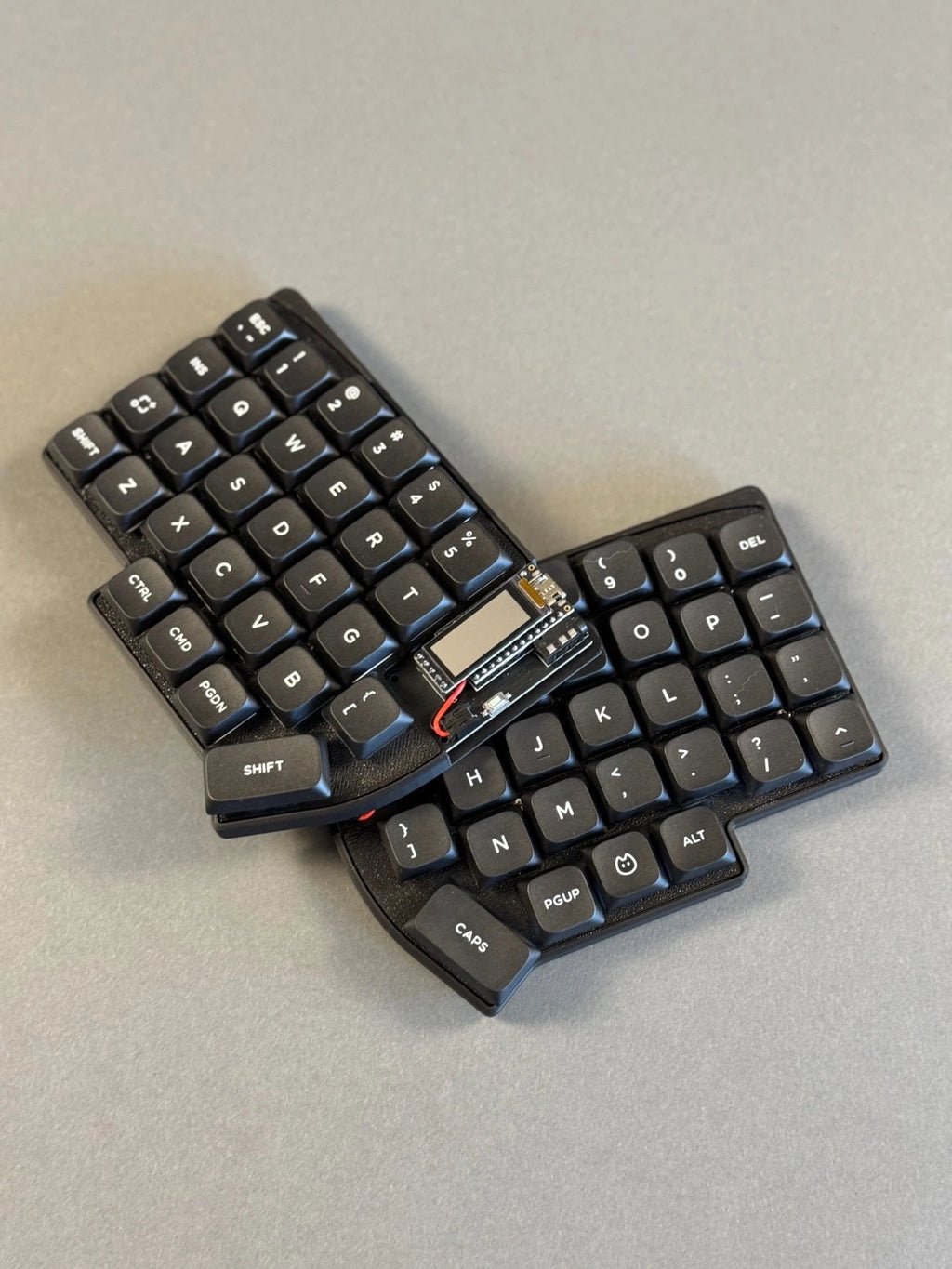 Lily58 Wireless Low Profile Split Keyboard